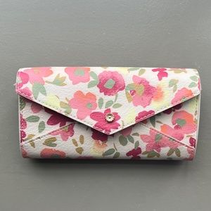 LC Lauren Conrad Brynleee RFID-Blocking Wallet Crossbody